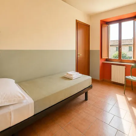 Hostel Old Town *